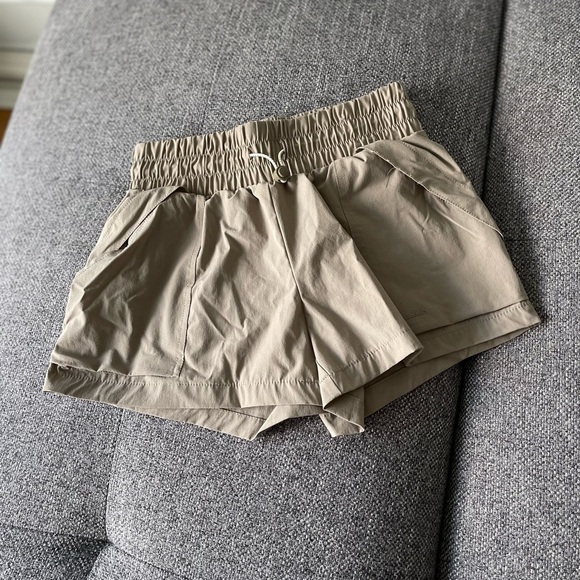 Avalanche outdoor supply Shorts - Picture 1 of 6
